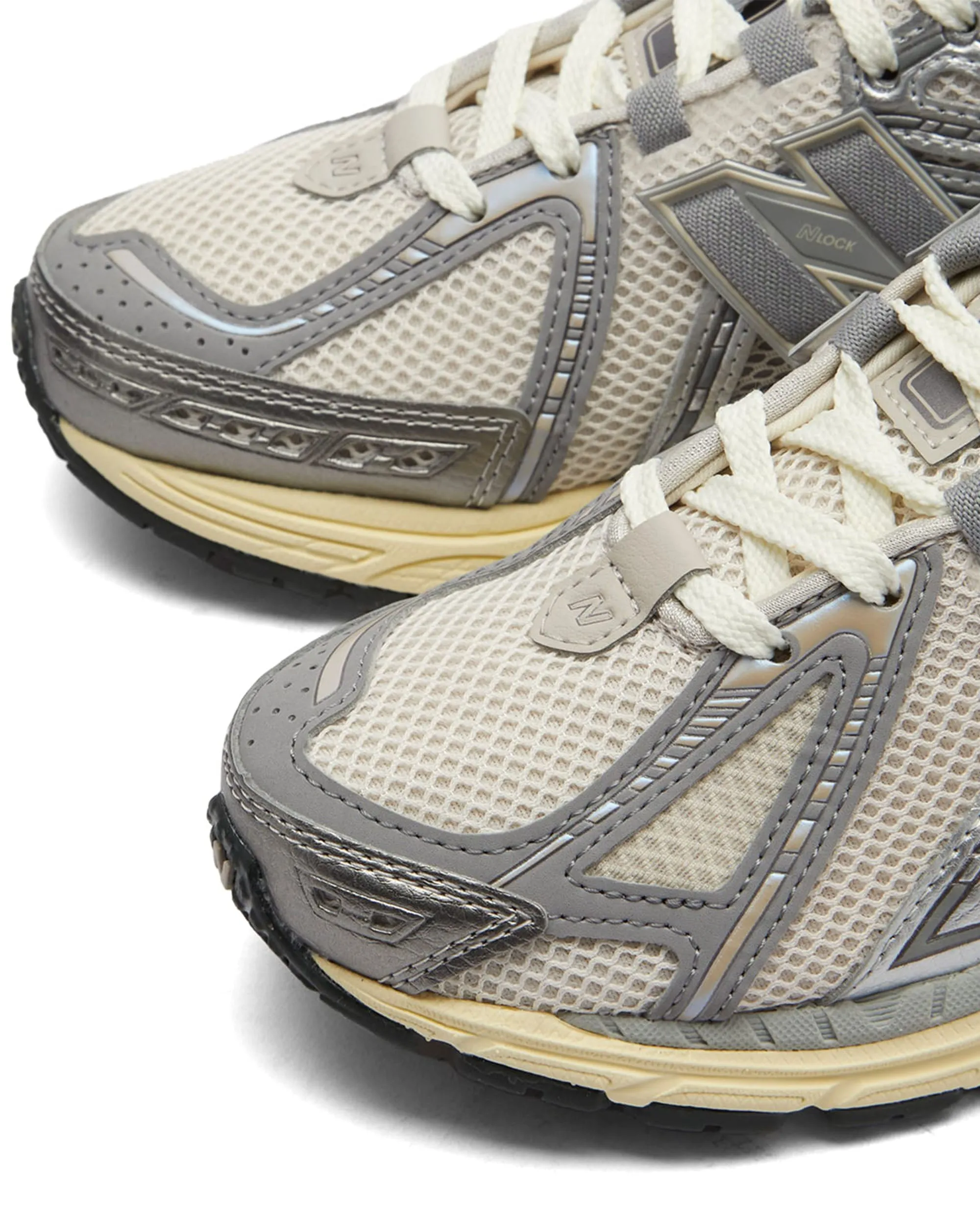 1906R - Moonrock / Cream