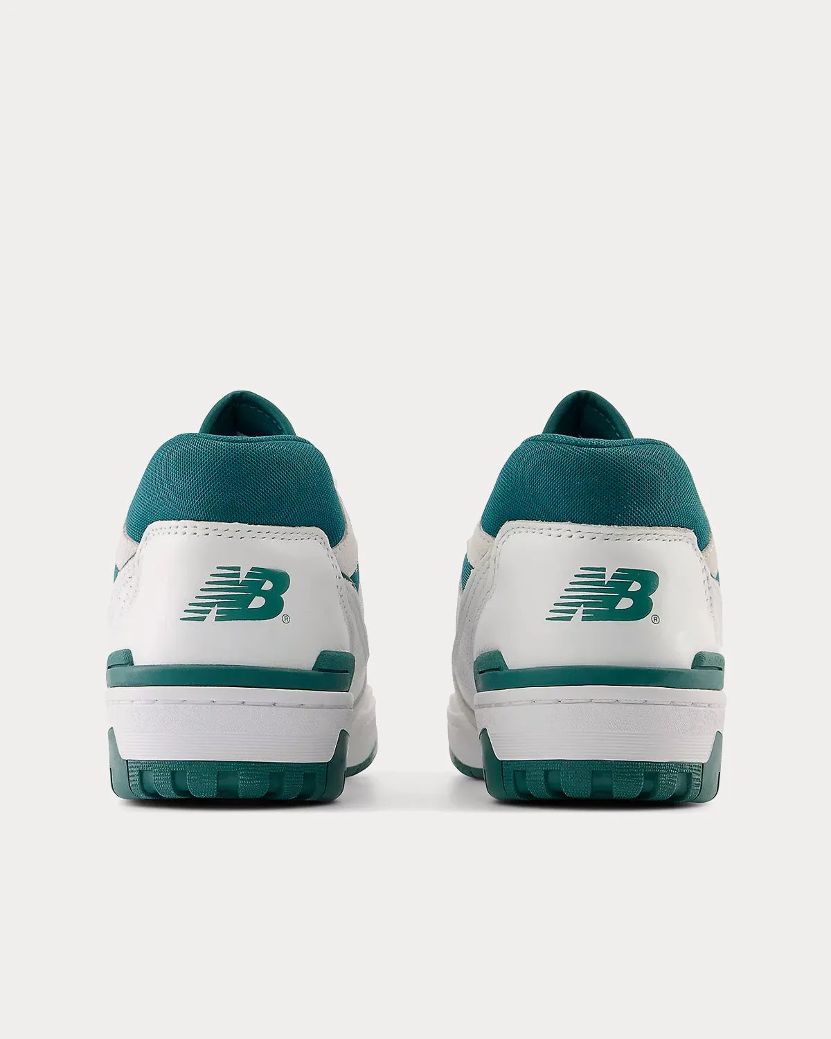 550 White/ Vintage Teal Low Top Sneakers