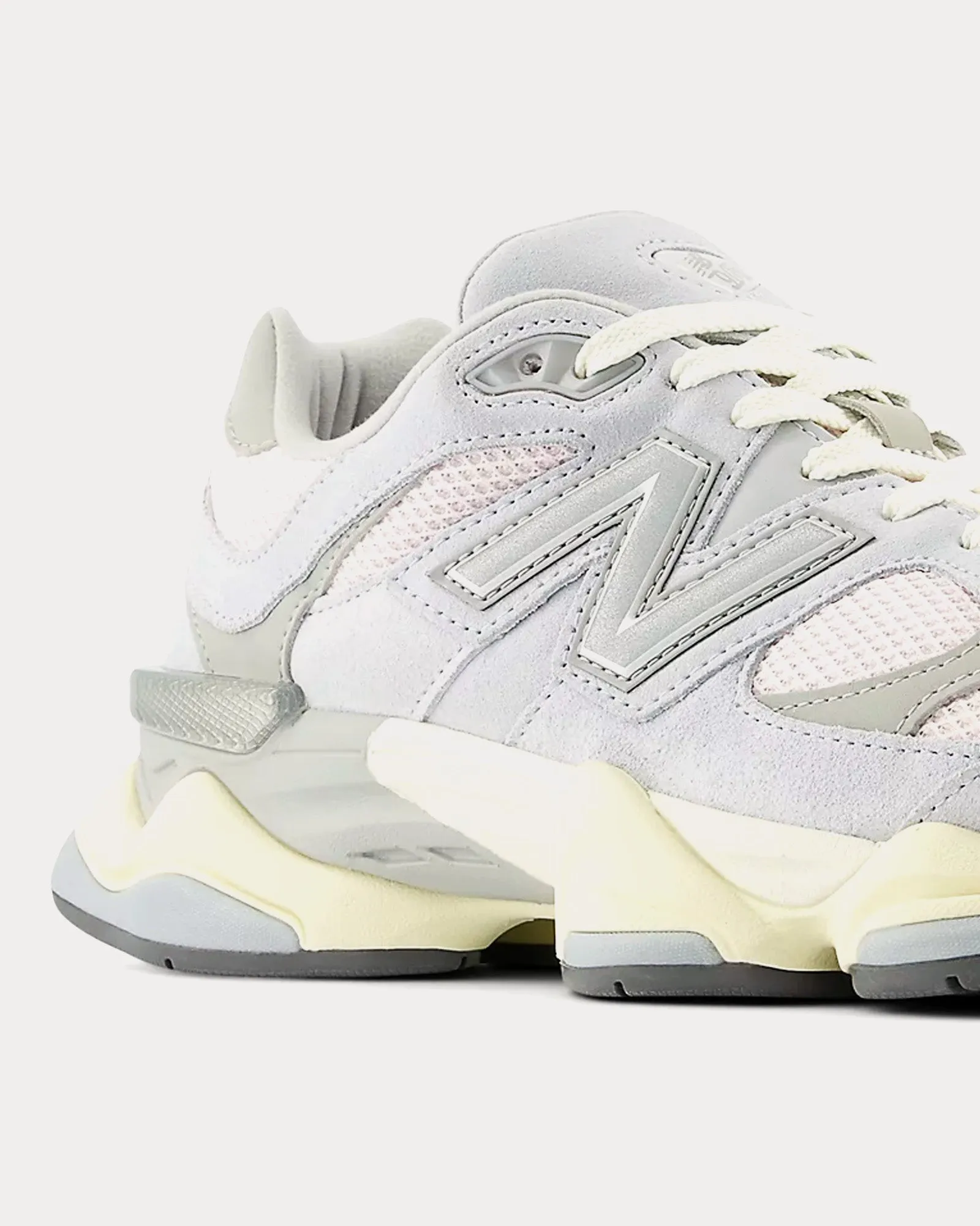 9060 Granite / Pink Granite / Silver Metallic Low Top Sneakers