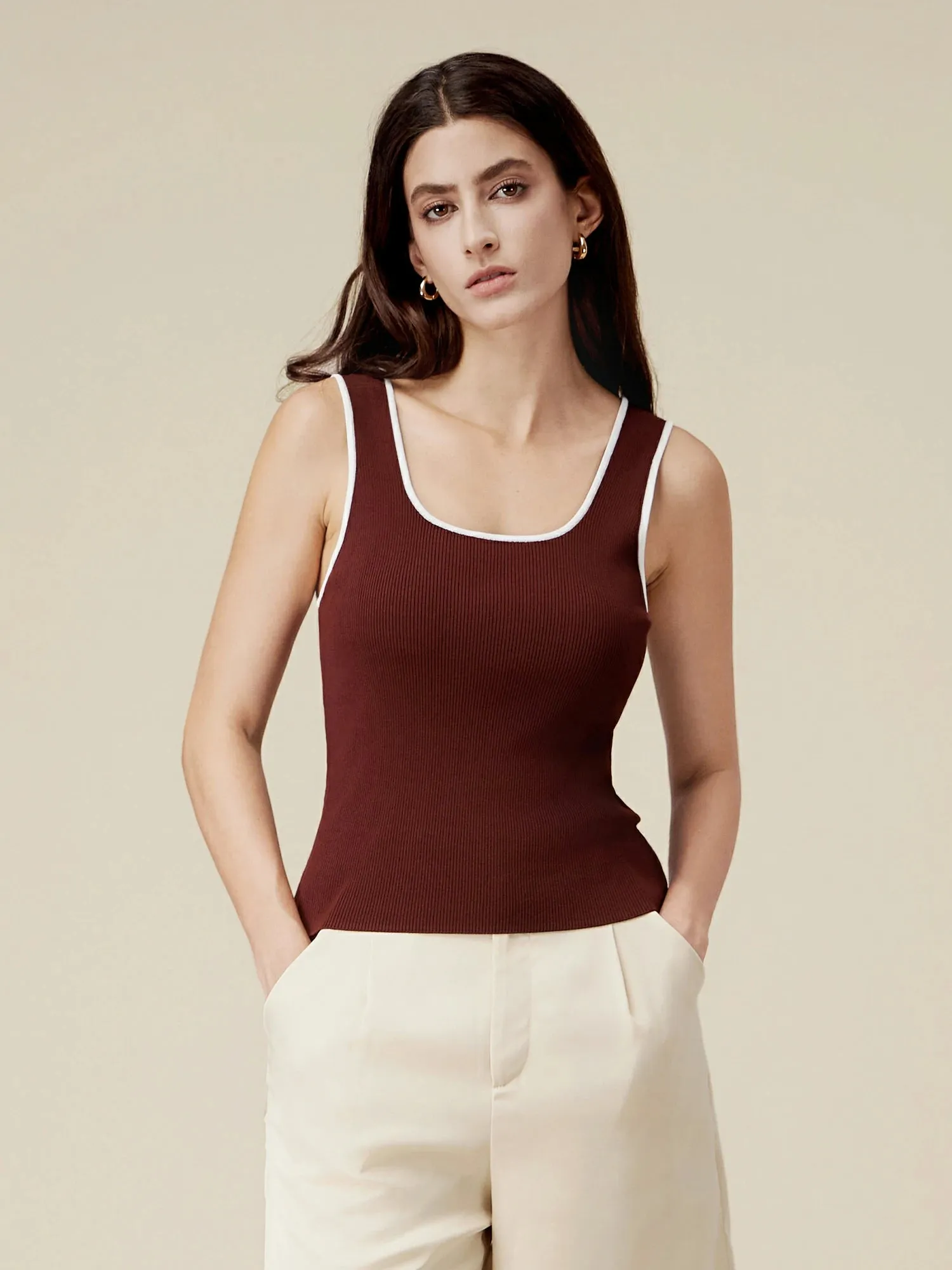 Amoretu Contrasting Slim Fit Knit Tank Top