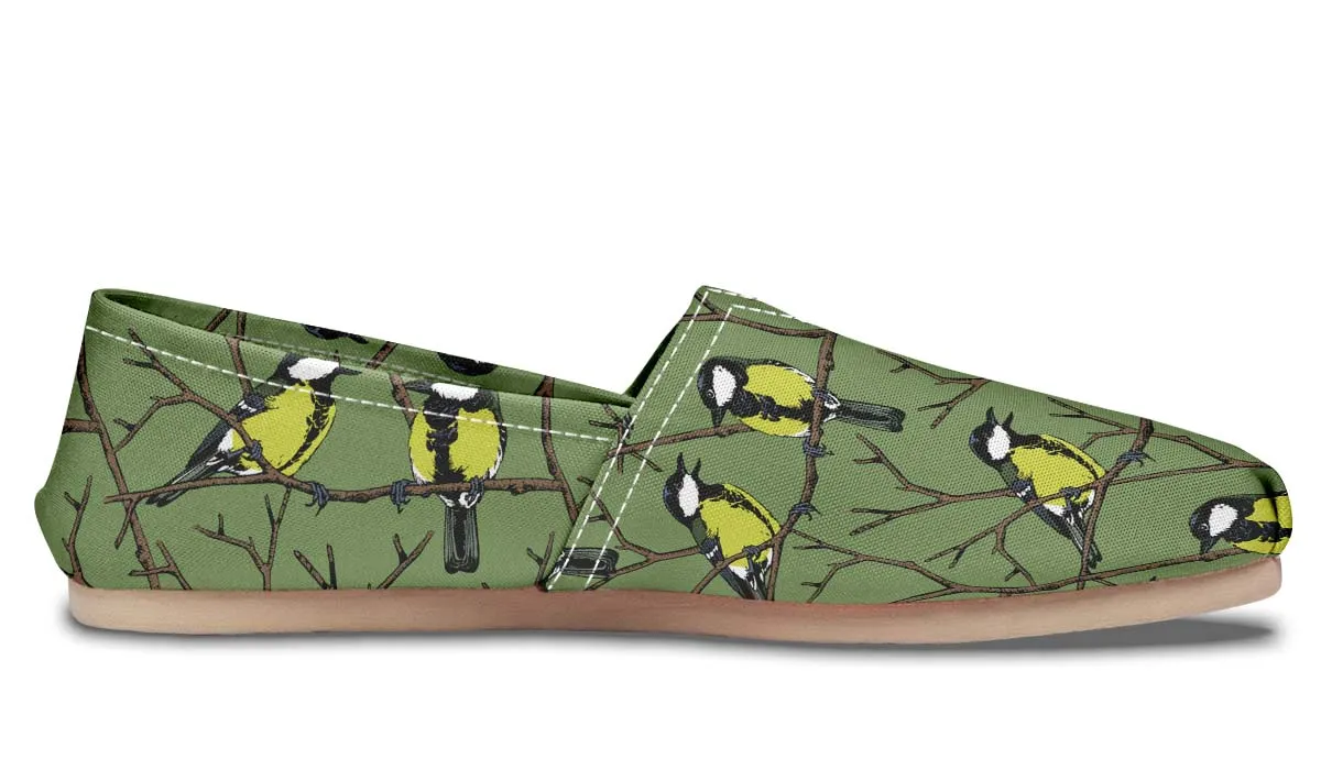 Chickadee Pattern Casual Shoes