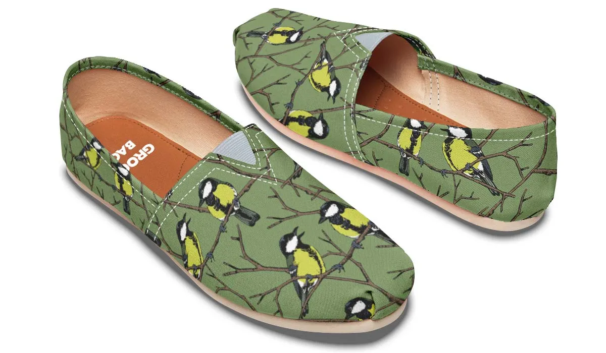 Chickadee Pattern Casual Shoes