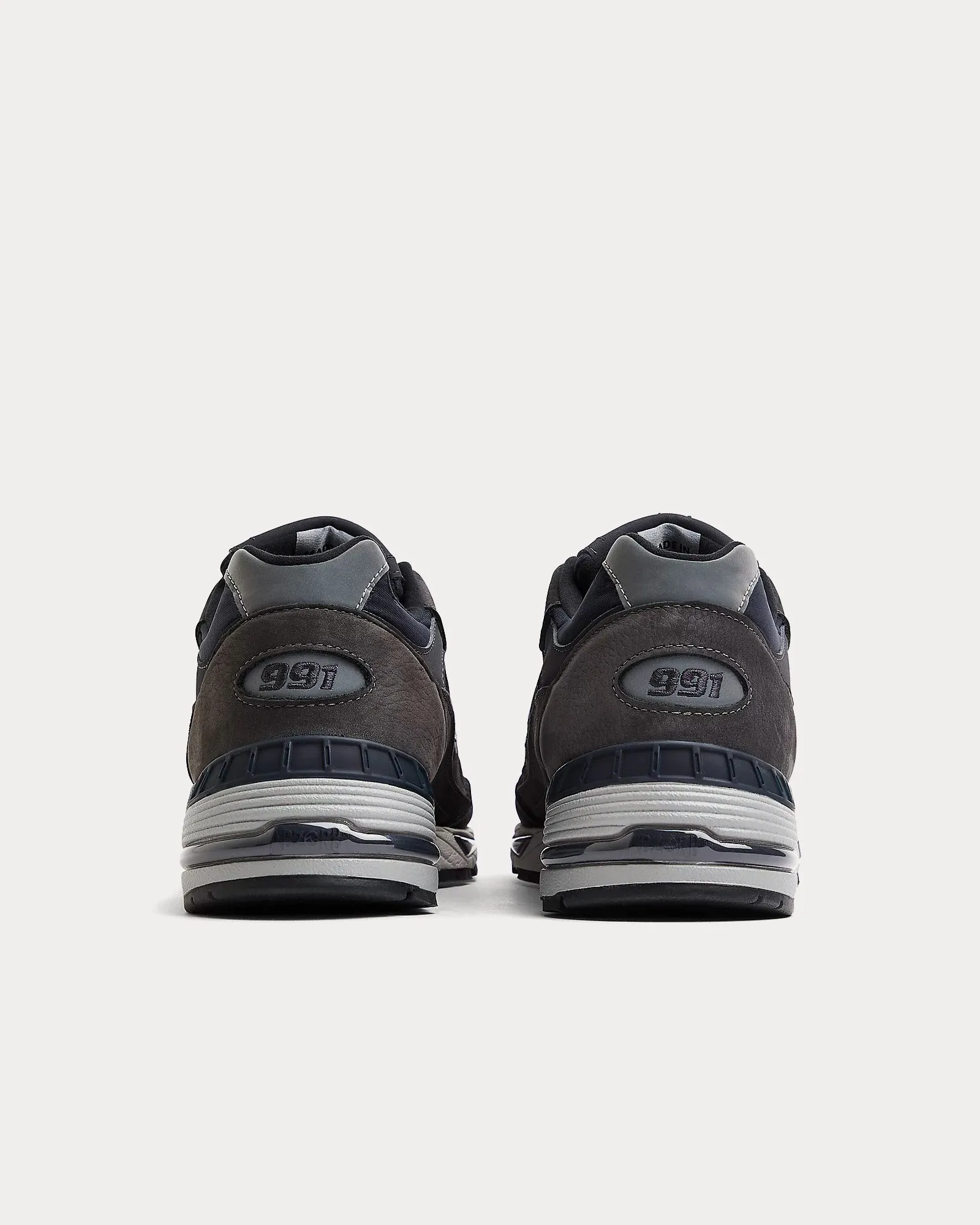 MADE in UK 991v1 Magnet / Vulcan / Smoked Pearl Low Top Sneakers