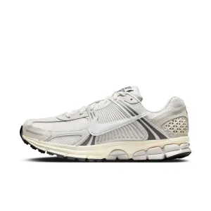 Nike - Zoom Vomero 5 SE ~ Platinum Tint