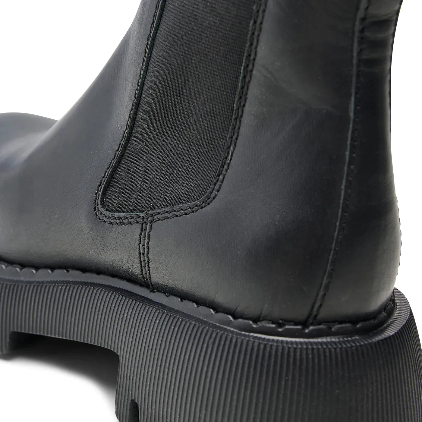 Posey Chelsea Boot (Black)