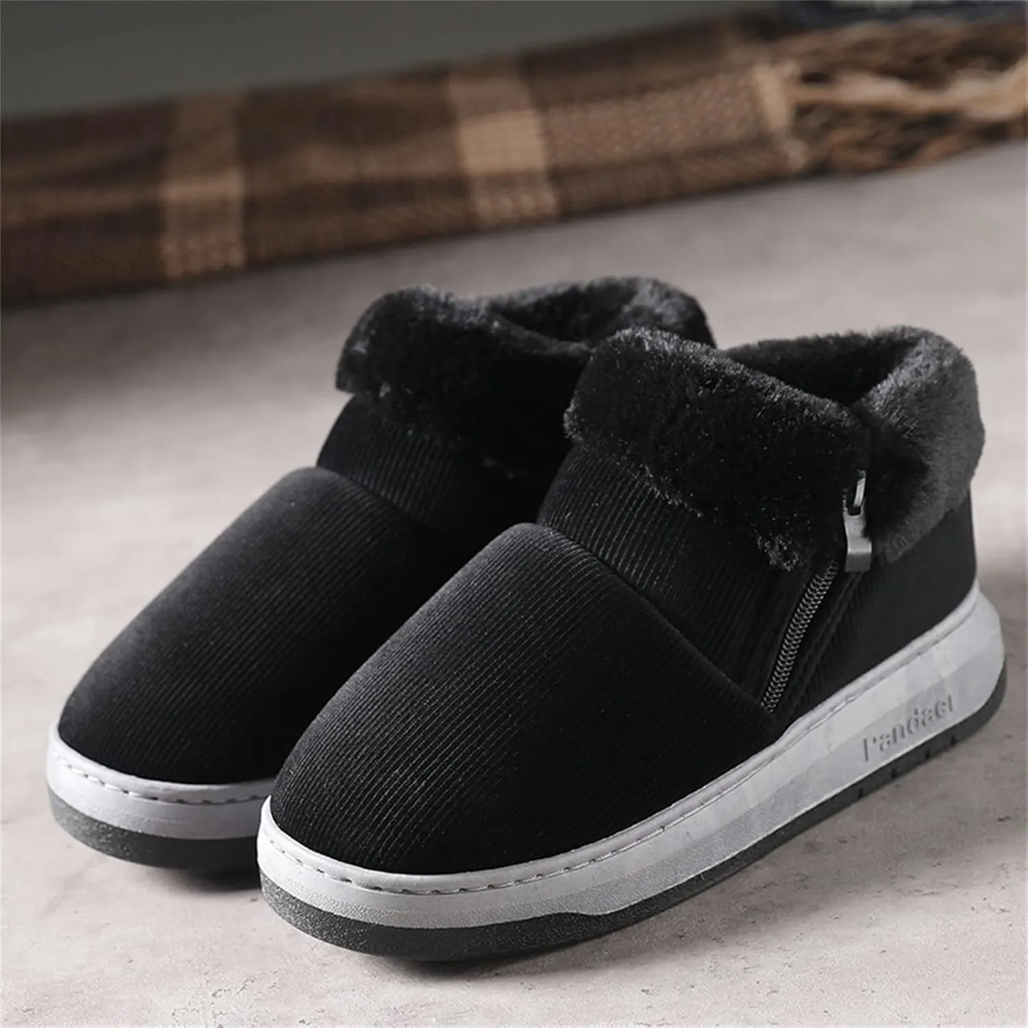 Snow Boots for Men Warm Faux Furry Lined Footwear Waterproof Outdoor Casual Winter Boots Non-Slip Lace Up Ankle Boots for Cold Weather Hiking Walking Boots
