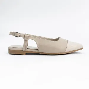 Women Off-White Pointed Flat Sandal