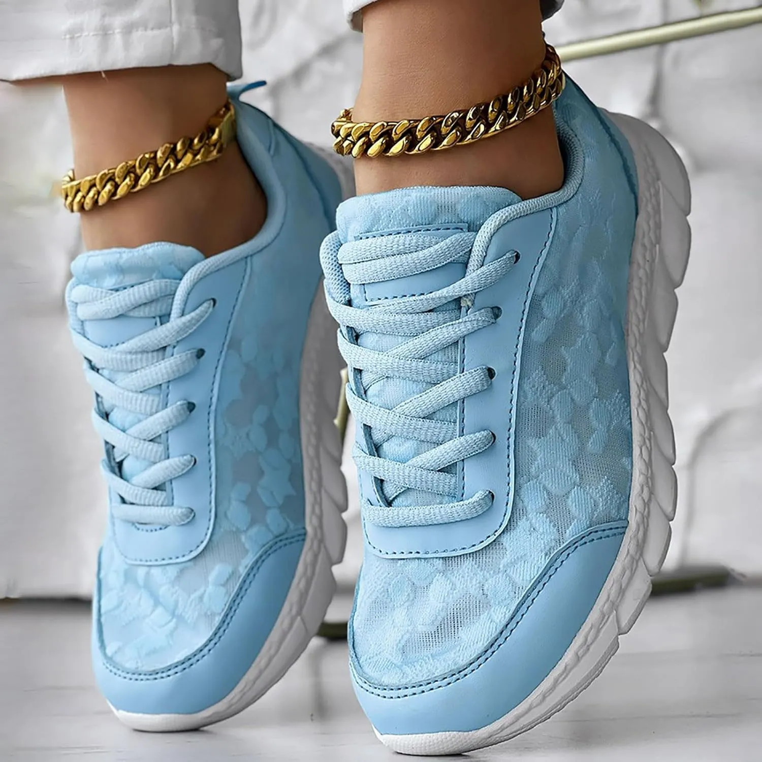 Women Walking Running Shoes Comfortable Soft Sole Breathable Sports Shoes Fashionable Mesh Casual Sneaker for Women Non Slip Workout Gym Sports Athletic Fashion Sneakers