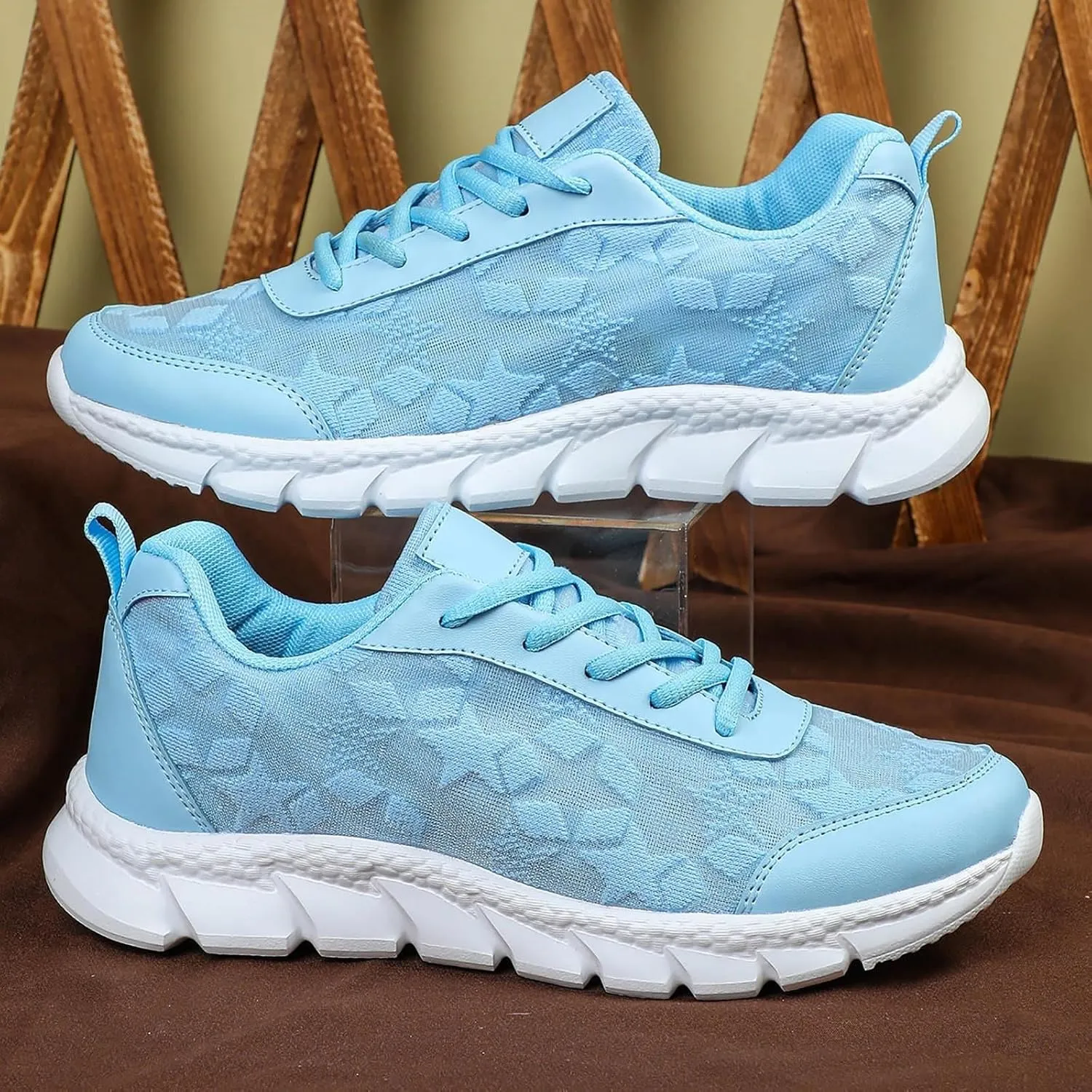 Women Walking Running Shoes Comfortable Soft Sole Breathable Sports Shoes Fashionable Mesh Casual Sneaker for Women Non Slip Workout Gym Sports Athletic Fashion Sneakers